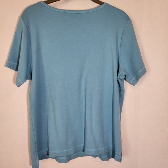 Quacker Factory Women's Embellished Lobsters & Crabs Shirt Size Large Light Blue - Picture 5 of 8